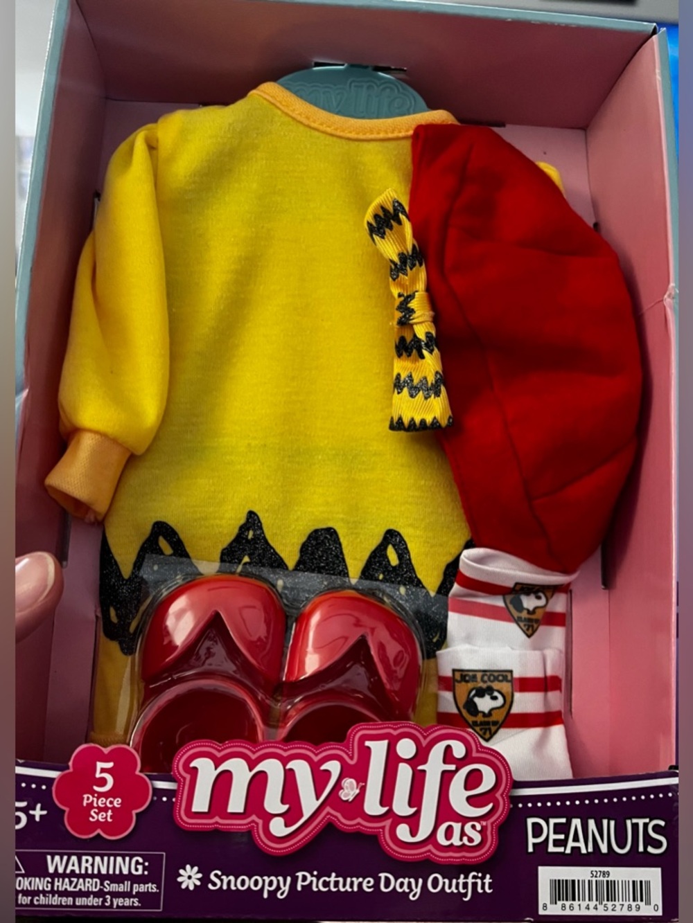 My Life As Snoopy Picture Day Outfit for 18" Doll 5 pieces NEW in Box! Peanuts - Picture 4 of 10